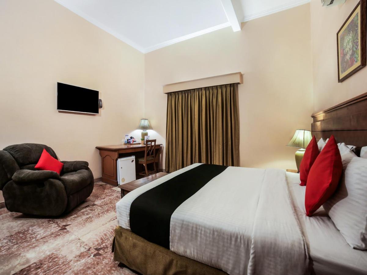 Capital O 10953 Dayal Lodge - A Boutique Hotel Agra  Luaran gambar